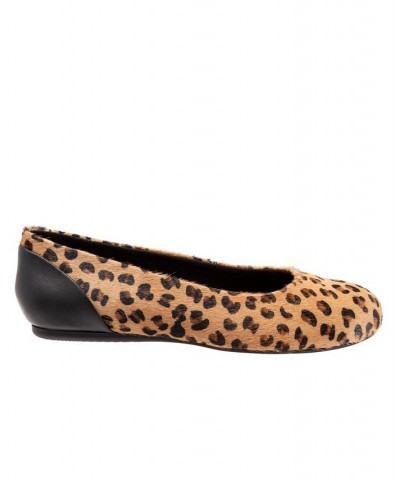 Women's Sonoma Flats Brown $30.09 Shoes